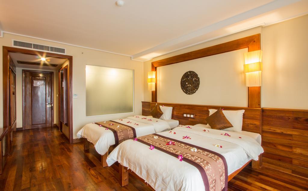 Royal Empire Premium Hotel Siem Reap Zimmer foto