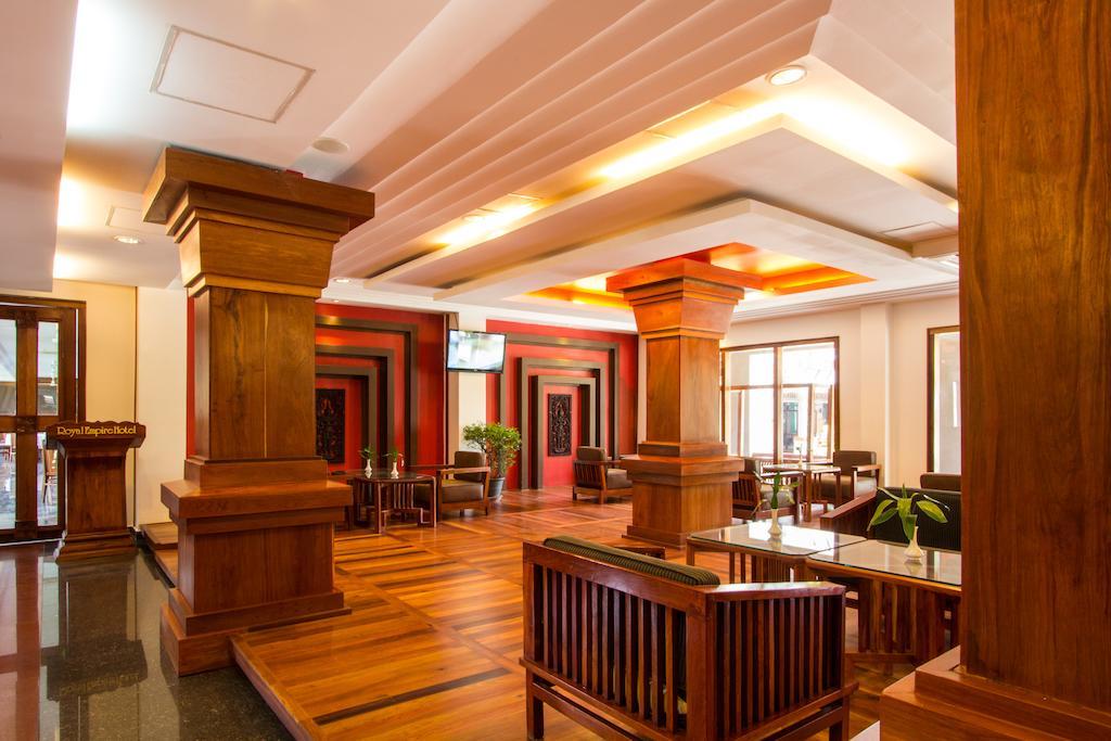 Royal Empire Premium Hotel Siem Reap Exterior foto